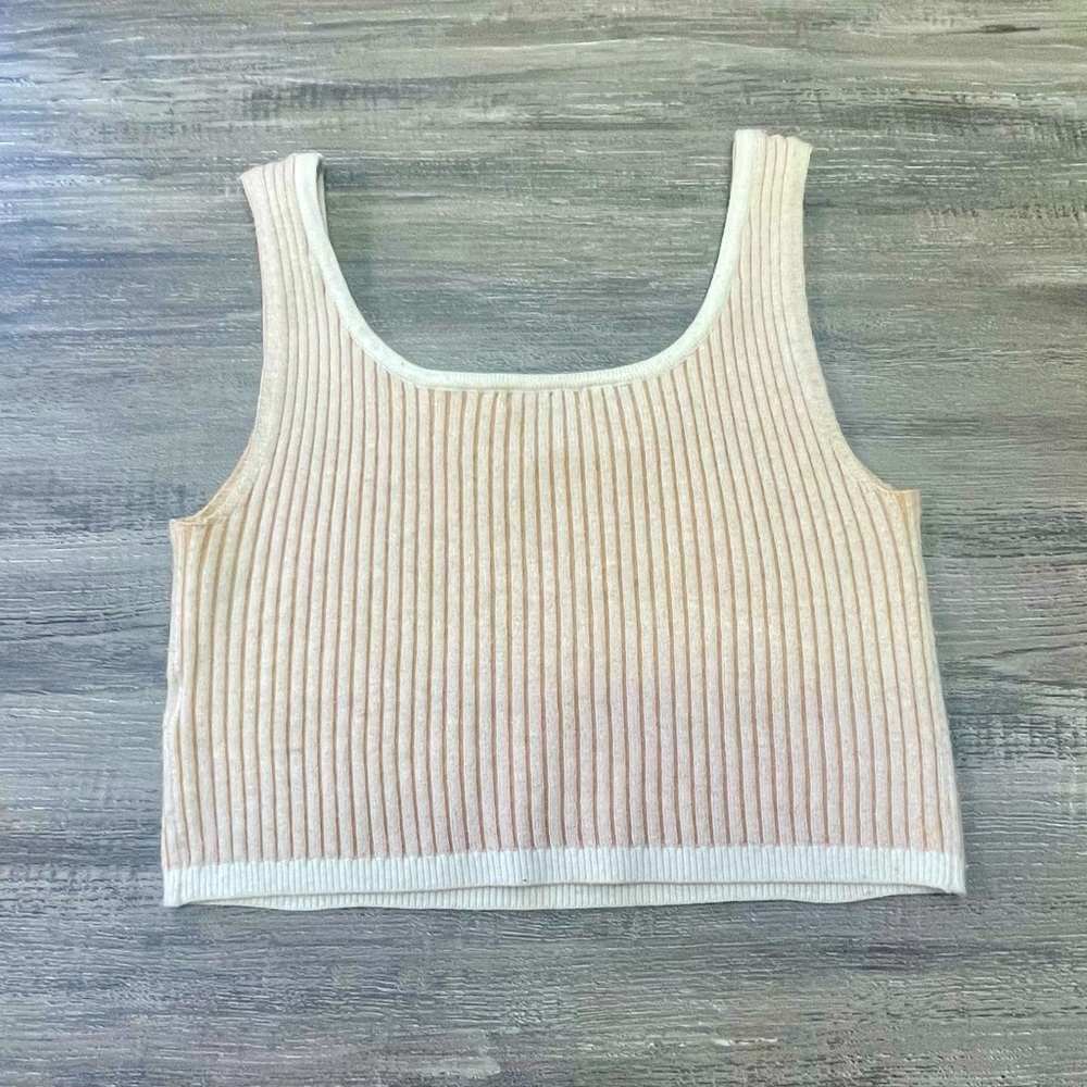Luxurious Ribbed/ Tank Sweater - Picture 2 of 5